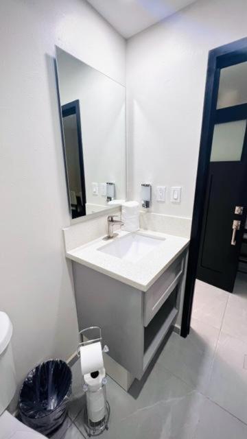 Luxury Condo Downtown ロサリト エクステリア 写真