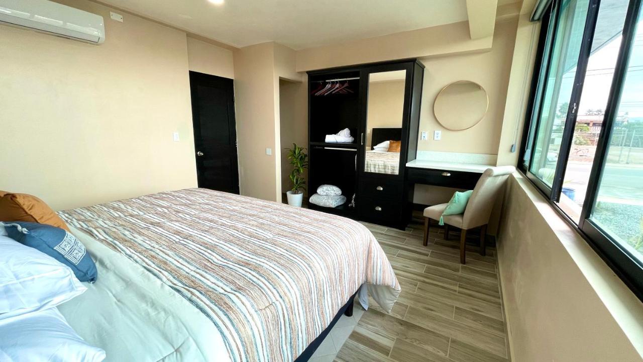 Luxury Condo Downtown ロサリト エクステリア 写真